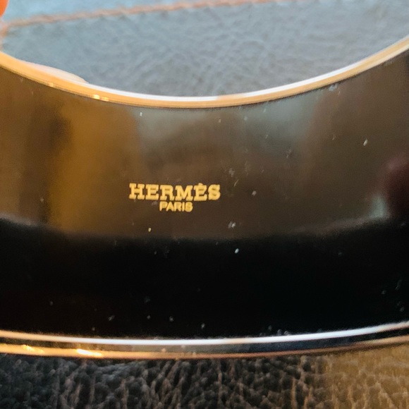 Hermes Black Enamel Extra Wide Bangle Silver Finish - Picture 4 of 6
